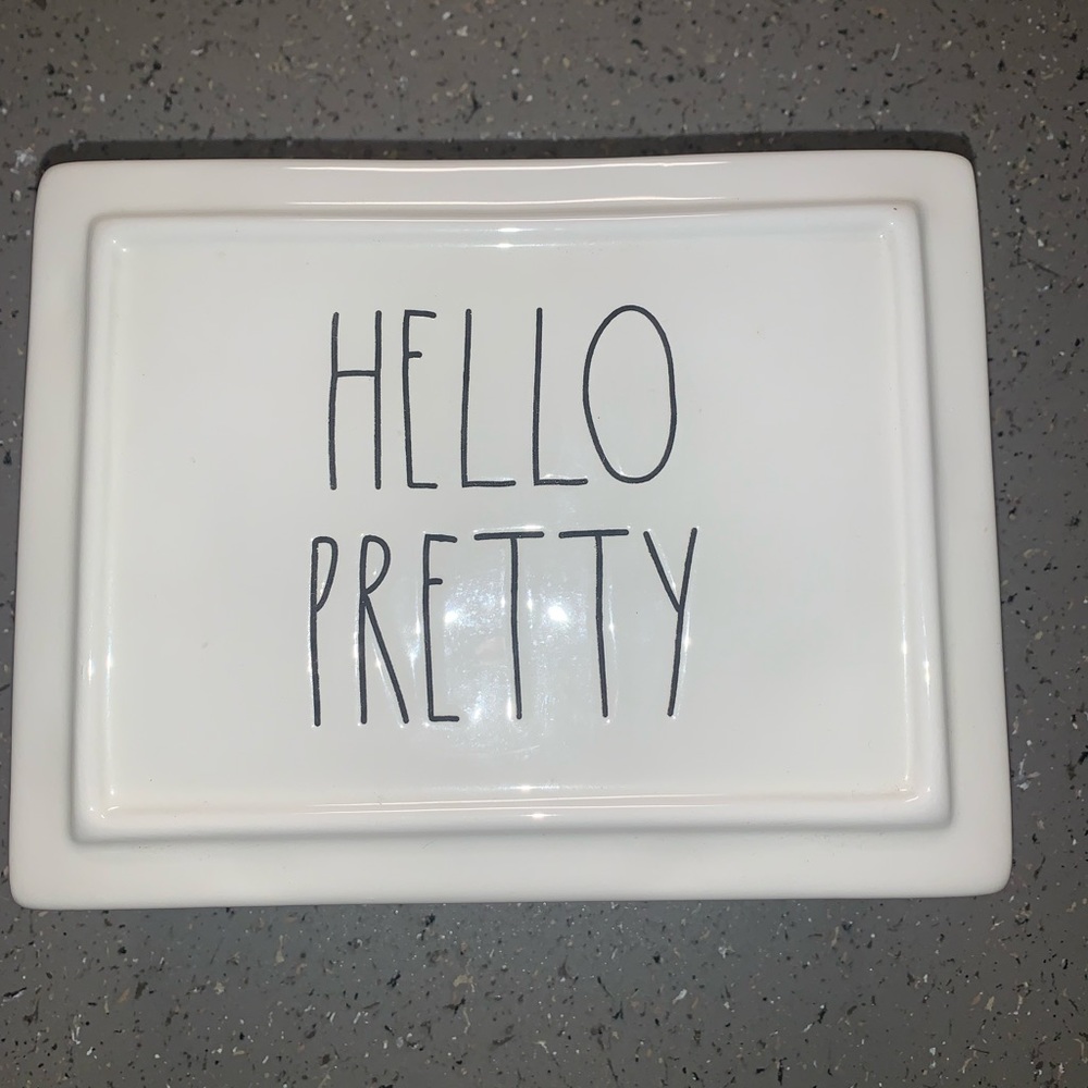 “Hello Pretty” Rae Dunn Ceramic Jewelry Box